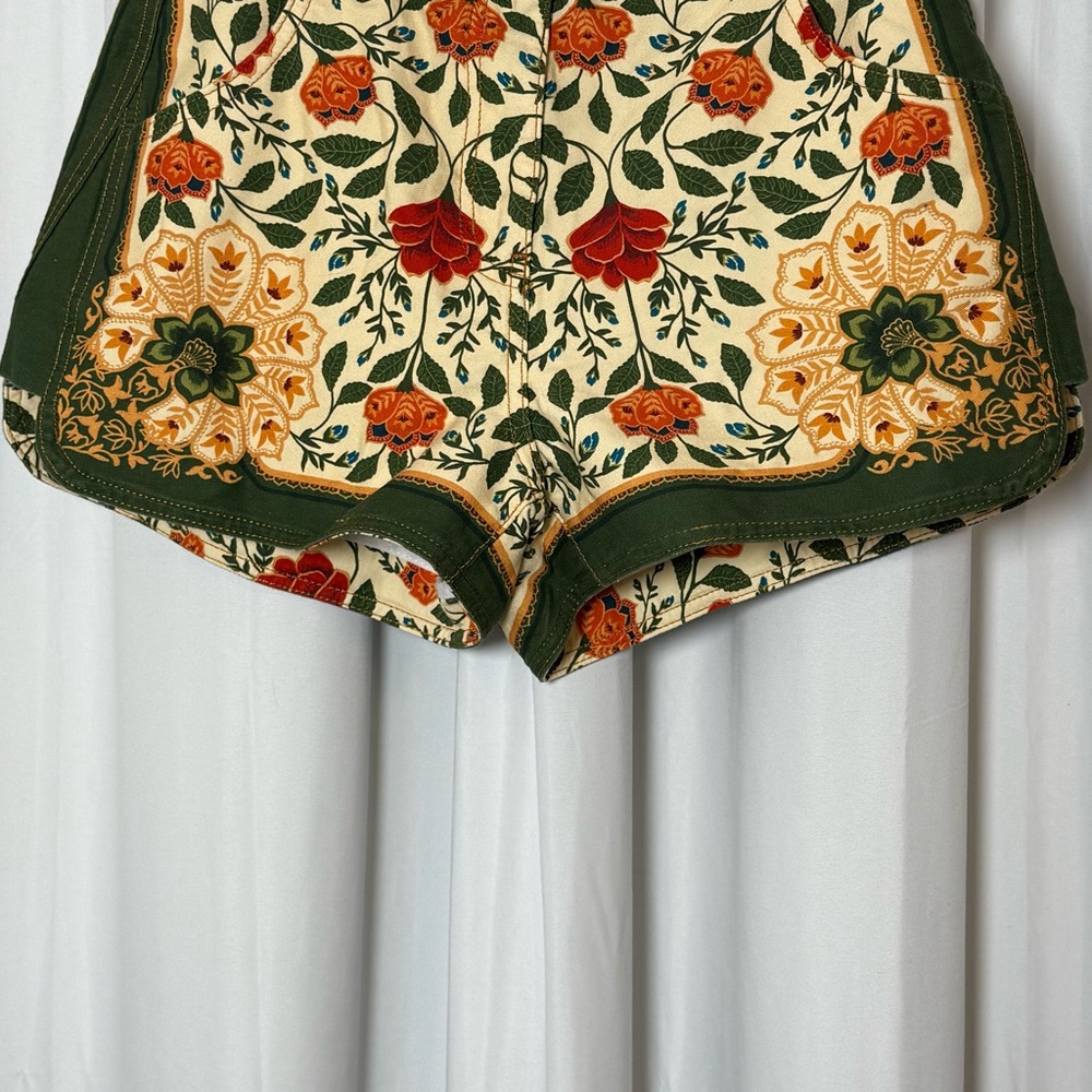 Farm Rio Sand Garden Tapestry Shorts Womens 29 NWT - Picture 5 of 15